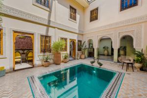 riad-mon-amour-marrakesh-medina-accommodation-hotel-suites-pool-2